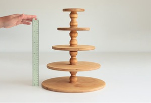 Support à gâteau réglable en bois, écologique et fait main, pour boulangeries et événements - Product Image 2