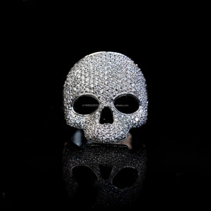 Bague Crâne Moissanite Diamant Givré en Argent Sterling 925 Plaqué Rhodium, Style Hip Hop Unisexe, Bijoux Streetwear pour Hommes et Femmes - Product Image 3