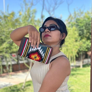 กระเป๋าสตางค์หนังอานม้าแบบตะวันตกกระเป๋าถือสไตล์ผู้หญิงกระเป๋าหนังแอซเท็กสำหรับผู้หญิงกระเป๋าสตางค์อเนกประสงค์หนังแกะสลักด้วยมือของขวัญสำหรับเธอ - Product Image 5