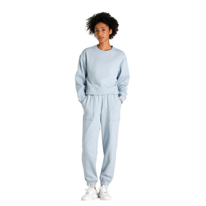 Ensemble de survêtement deux pièces pour femme, personnalisé, décontracté, hiver, respirant, 100% coton, coupe ajustée, avec haut court à capuche en polaire et taille élastique - Product Image 5