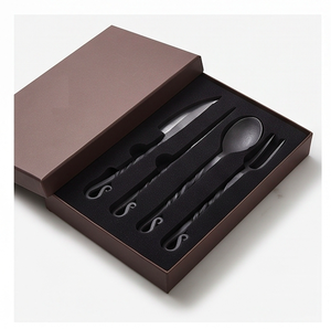 Juego de cubiertos metálicos vintage con mangos retorcidos, acabado mate, cubertería rústica duradera para bodas y cenas. - Product Image 6