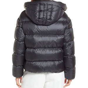 Veste matelassée pour femme de haute qualité, style élégant et urbain, confortable et chaude, avec fermeture éclair - Product Image 3