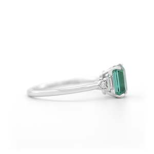 Emerald Cut Green Gemstone Ring Prong Setting Classic Women's Engagement Band Geometric Style - Product Image 3