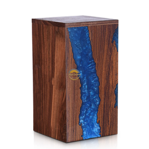 Urne funéraire élégante en bois avec design en résine bleue, urne artisanale pour cendres humaines ou d'animaux par AYAANS - Product Image 5