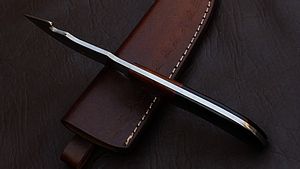 Tactical Hunting Knife Gut Hook Fixed Blade Wood Handle Damascus Steel Skinning Knife Leather Sheath OEM Custom Hunting Knife - Product Image 3