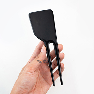 Pique à cheveux traditionnelle en corne de buffle à 2 dents, sculptée à la main, en matériau naturel unique, bijou capillaire pour la vente mondiale - Product Image 6