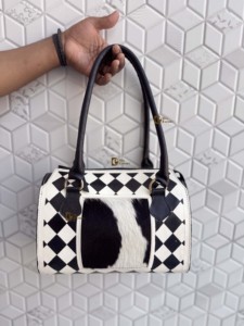 Última llegada: Bolso de cuero genuino hecho a mano, estilo gitano bohemio, con grabado artesanal, de cuero vacuno, elegante bolso de hombro estilo western para mujer. - Product Image 2