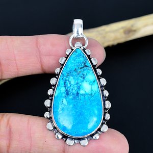 Colgante de Turquesa Hecho a Mano: Joyería de Plata de Ley 925 Hecha a Mano - Product Image 2