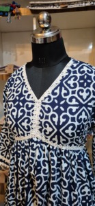 Vestido Midi Estampado de Algodón de Alta Calidad para Mujer, Estilo Boho Casual, Cuello en V, Ribete de Encaje, Corte Holgado, Primavera Verano, Étnico, Ecológico, Uso Diario - Product Image 2