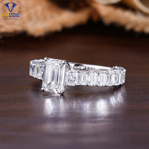 Anillo de Oro Blanco con Diamante de Corte Esmeralda y Radiante de 3.71 TDW de Lab-Stone / Anillo Magnífico / Color EF-VS - Product Image 2