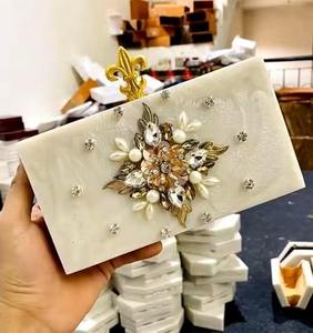 Bolsos de mano de resina con brillo, dorados, plateados, negros, vintage, para fiestas, bodas, eventos nocturnos, para mujeres a la moda. - Product Image 1