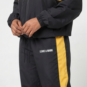 Ensemble survêtement coupe-vent personnalisé pour femme – Veste et pantalon imperméables en nylon léger – Vente en gros - Product Image 5