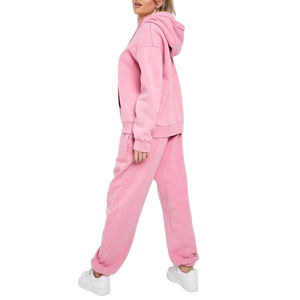 Conjunto deportivo unisex de forro polar para entrenamiento, sudadera con capucha y pantalones de chándal de talla grande para mujer con logo serigrafiado. - Product Image 2