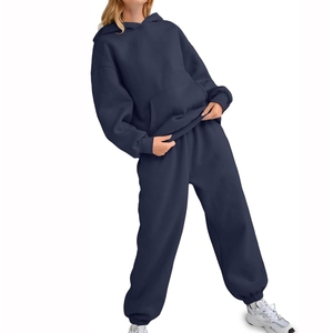 Chándal elegante para mujer, ideal para fitness, moda y uso diario. Chándal para mujer de alta calidad. - Product Image 5