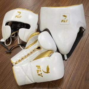 Ensemble de gants de boxe Fly Superlace personnalisés en cuir véritable, protège-tête, protège-glandes, protège-coupe - Product Image 1