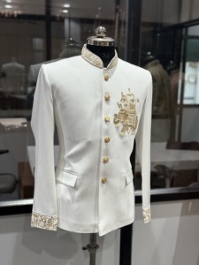 Sherwani blanc pour homme avec broderie éléphant doré, coupe classique, tenue traditionnelle indienne et pakistanaise pour mariage et fête, extensible et cousu - Product Image 2