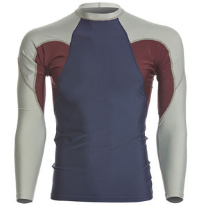 Camiseta de compresión de manga larga para paddleboard personalizada, de nailon y elastano, con protección UV, costuras planas y sublimación. - Product Image 1