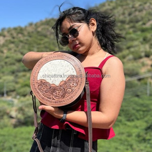 Nuevo bolso de cantimplora de cuero de piel de vaca con herramientas de estilo occidental, bolso de mano de forma redonda, bolso de hombro de cuero con herramientas para mujer - Product Image 4