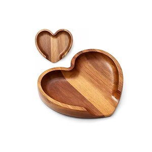 Ensemble de cuillères et repose-cuillères en bois d'acacia style ferme, motif cœur de la Saint-Valentin, pour la cuisine, cadeaux pour femme et mère, vente en gros du Vietnam - Product Image 2