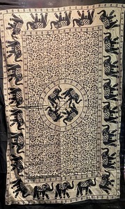 Tapisserie murale traditionnelle à motif d'éléphant, décoration murale en tissu imprimé, rectangulaire, décoration intérieure de haute qualité, pièce unique - Product Image 1