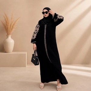 Abaya longue à manches longues pour femme, confortable et la plus vendue, idéale pour le quotidien, la prière, les voyages et les événements – En promotion - Product Image 2