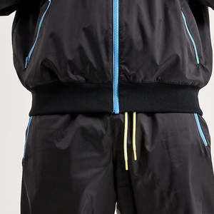 Ensemble de survêtement deux pièces en nylon et polyester pour homme, coupe-vent et isolant, idéal pour l'hiver - Product Image 2