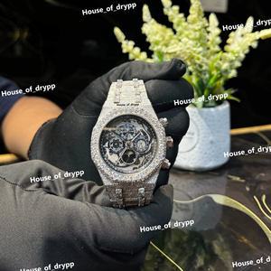 Montre chronographe en acier inoxydable sertie de diamants VVS cultivés en laboratoire, avec cadran squelette, lunette et design audacieux - Product Image 1
