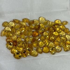 Citrino dorado natural de 10 mm en forma de corazón, piedra preciosa suelta de la mejor calidad para la fabricación de joyas - Product Image 5