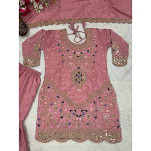 Vêtements indiens et pakistanais de créateur, haut élégant pour les fêtes avec sharara plazzo et dupatta - Product Image 6
