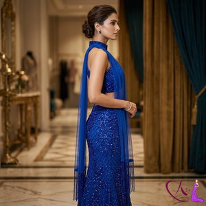 Conjunto de Vestido de Noche Azul Rey de Lujo con Cuentas Hechas a Mano para Mujer |   Elegante Top Corto sin Mangas con Cuello Halter y Vestido Largo para Fiesta o Boda - Product Image 3