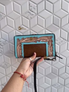 Cartera tallada a mano con patrón occidental, Cartera de mano, piel de vaca turquesa, carteras de moda multiusos - Product Image 4
