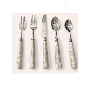 Juego de Cubiertos de Metal de Latón Sólido para Uso en Hoteles, Restaurantes y Servicios de Catering - Product Image 1