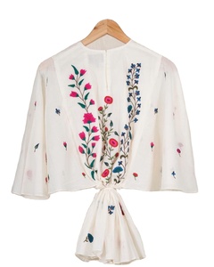 Nouveautés Ensemble ethnique une pièce brodé de fleurs pour femmes - Product Image 1