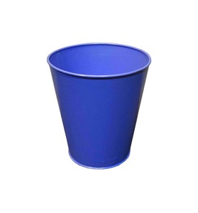 Durable Mini Waste Bin Bucket with Decorative Finish for Household and Office Utility - Product Image 5
