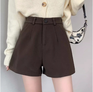 Shorts en crêpe taille haute pour femme, couleur unie, logo personnalisé, service OEM, 220g, séchage rapide, ourlet déchiré, coupe classique, style décontracté - Product Image 2