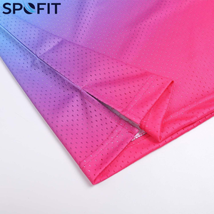 Camiseta Deportiva de Baloncesto Personalizada de Alta Calidad, Sin Mangas, Transpirable, de Poliéster, con Logotipo y Números del Equipo Personalizados - Product Image 4