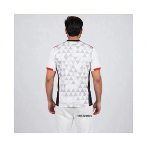 Maillot de football personnalisé pour homme, sublimation, protection UV UPF 50+, antibactérien, séchage rapide, 100% polyester, manches courtes - Product Image 2
