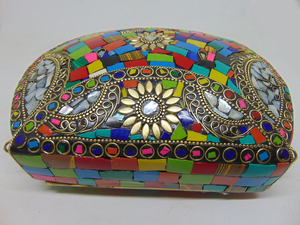 Bolso de Mano Bohemio de Metal con Mosaico Hecho a Mano, con Correa de Cadena Dorada, Impermeable, para Fiestas - Product Image 6
