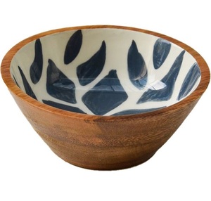 Bol en bois d'acacia fait main avec motif de feuilles bleues, intérieur émaillé, style Japandi, pour servir des salades, décoration de la maison, adapté aux aliments - Product Image 1