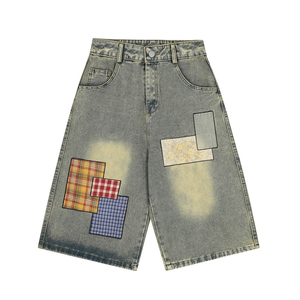 Shorts en jean patchwork taille haute pour homme – Style décontracté d'été, coupe ample, effet usé, en coton, avec détails appliqués - Product Image 3