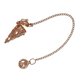Venta al por mayor OM latón metal péndulo artesanía cobre cono Cámara piedra semipreciosa pulido Feng Shui mascota estilo - Product Image 1