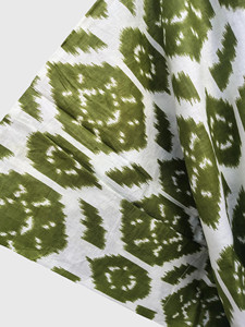 Robe kimono géométrique verte pour femme, col en V, manches trois quarts, longue, avec cordon de serrage - Product Image 6