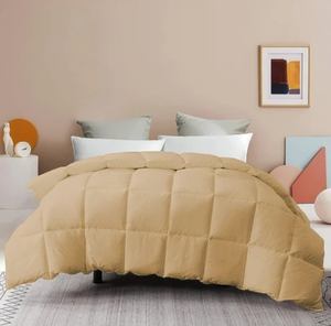 Couette King Size de Qualité Hôtelière Toutes Saisons – Offre Spéciale – Literie Douce Couleur Unie avec Matelassage Carré – Idéale pour Chambre d'Invité - Product Image 4