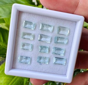 พลอยอะความารีนทรงบาแกตต์สีฟ้าอ่อนแบบเม็ดเดี่ยวสำหรับทำเครื่องประดับ - Product Image 5