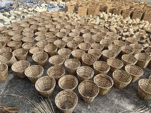 Best Selling Mushroom Rattan Storage <b>Basket</b> <b>with</b> <b>Lid</b> Red Apple Shaped <b>Seagrass</b> Storage <b>Basket</b> Handwoven Toy <b>Basket</b> for Kids - Product Image 3