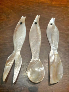 Cuillère artisanale moderne en nacre pour caviar et sel |   Cuillère en coquillage écologique polie pour décoration de mariage – Prix de gros - Product Image 6