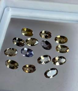 Lot de tanzanite naturelle facettée non chauffée. Tanzanite ovale non montée 3x5MM. - Product Image 2