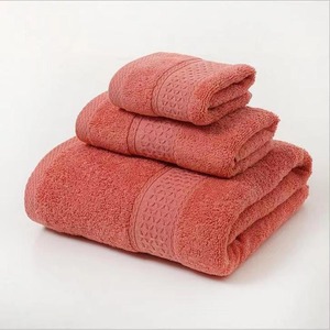 Ensemble de serviettes de bain 100% coton, douces, absorbantes, brodées, jetables, pour usage domestique, ensembles cadeaux compressés - Product Image 4