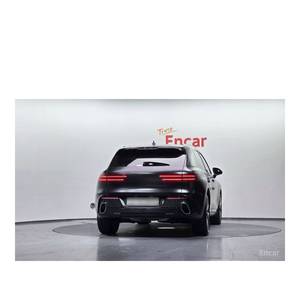 Genesis GV70 2.5T Gasolina AWD Modelo Julio 2024 con 21,834 km, Volante a la Izquierda, Caja de Cambios Automática, Asientos de Cuero, Cámara Trasera - Product Image 3