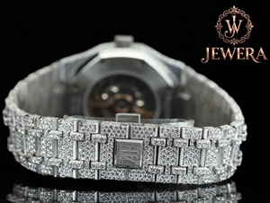 Hot Sale Stainless Steel Silver <b>Watch</b> with Mossinate Diamonds Luxurious Design <b>for</b> Stylish Professionals and Fashion Enthusiasts - Product Image 3
